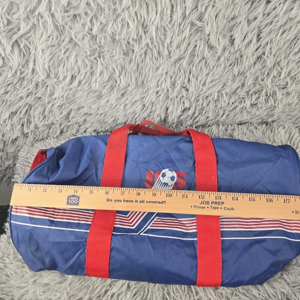 US‎ Soccor Blue 19x9x10 Nylon Shoulder & Hand Straps Duffle Bag *Flaw